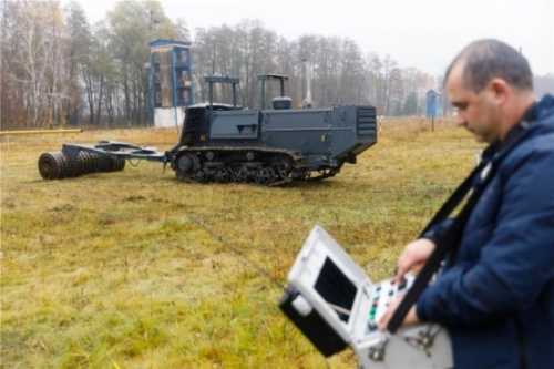 На Харківщині запрацювала перша вітчизняна машина для підготовки ґрунту до розмінування