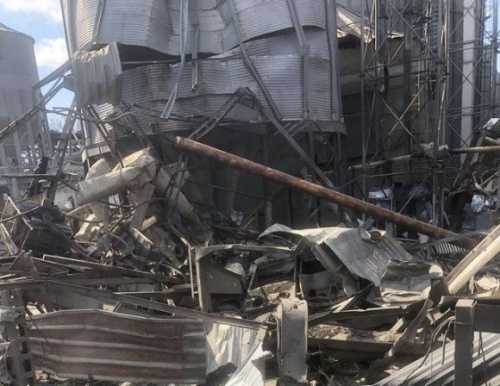 Рашисти зруйнували ракетним ударом елеватор на Дніпропетровщині